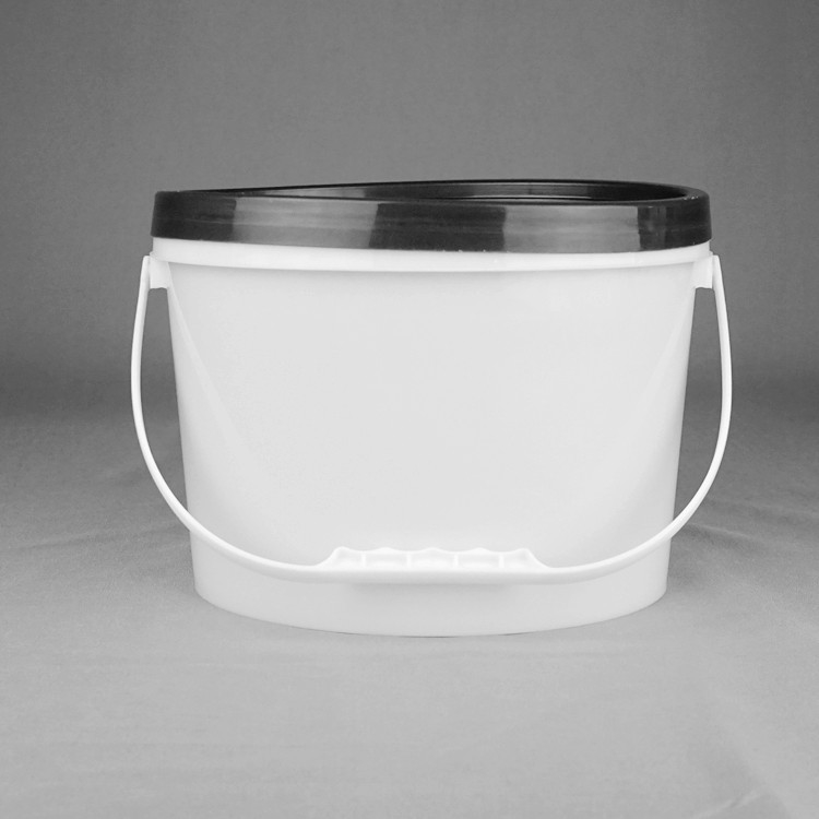 5.5L oval plastic packaging bucket, with a lid and hand -pull, can be customized